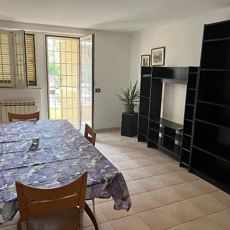 La Casa Di Vic Apartment *